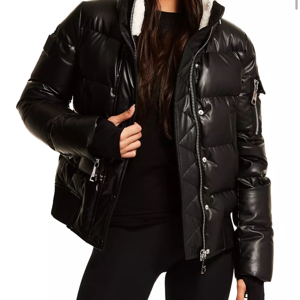 NEW Sam. Coat